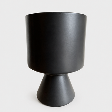 De Vil Black Planter
